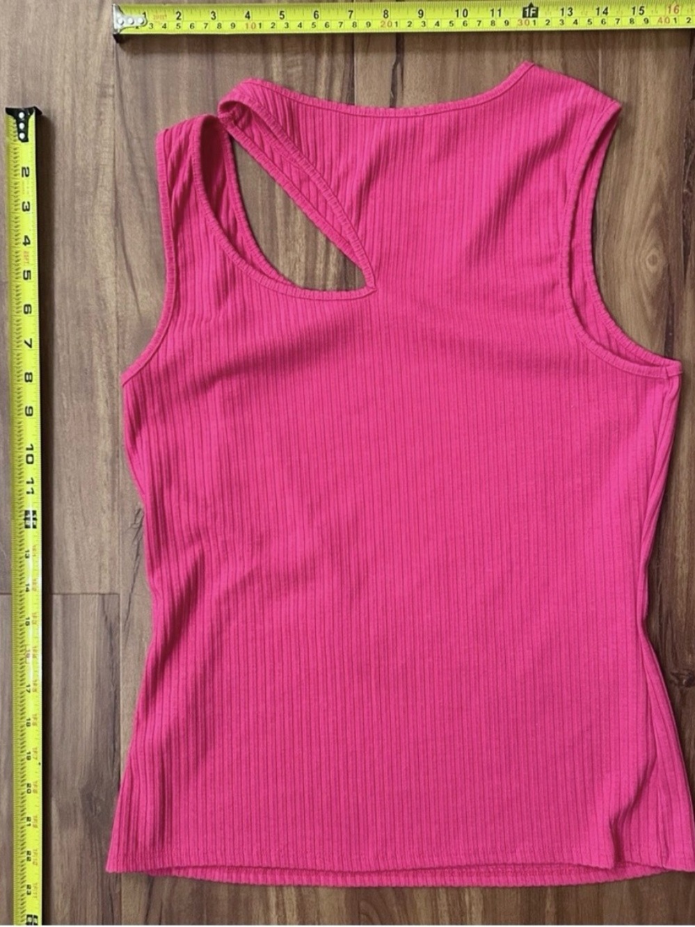 VENUS Pink Cut Out Ribbed Tank Top - Picture 2 of 3